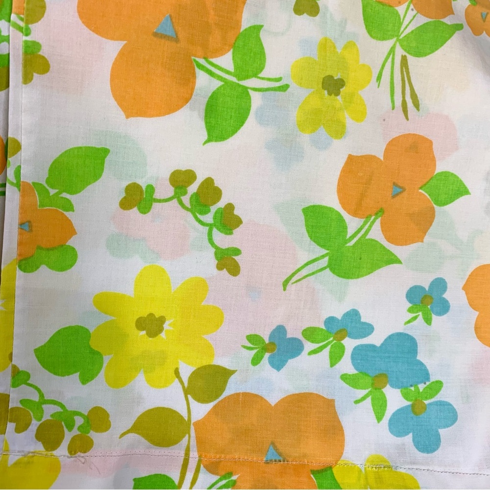70s Floral Pillowcase Set of 2 - Picture 3 of 8
